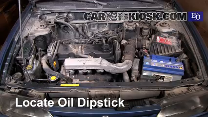 1999 Nissan Almera GX 2.0L 4 Cyl. Diesel Huile Vérifier le niveau de l'huile